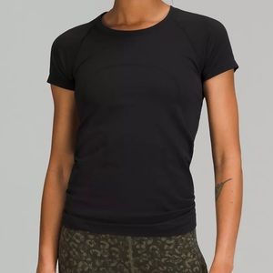 Black Lululemon Athletic Workout Shift - Swiftly Tech Short Sleeve Shirt 2.0